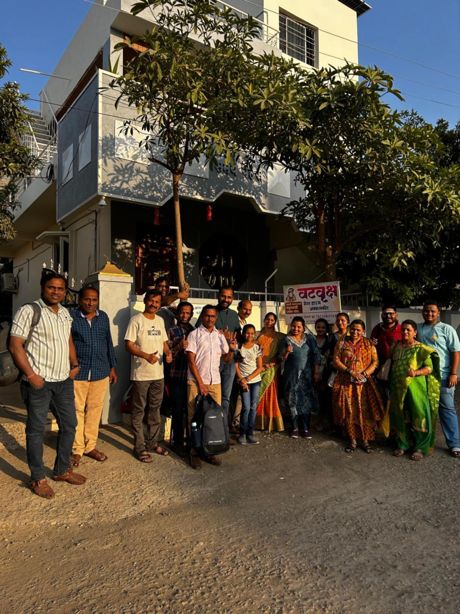 Vatavriksha Guest House,Akkalkot Akalkot Exterior photo